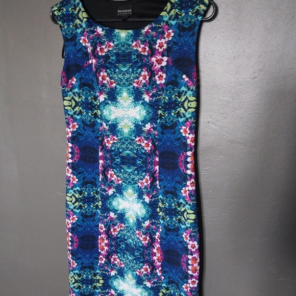 Summer dress kaleidoscope pattern - Picture 2 of 4